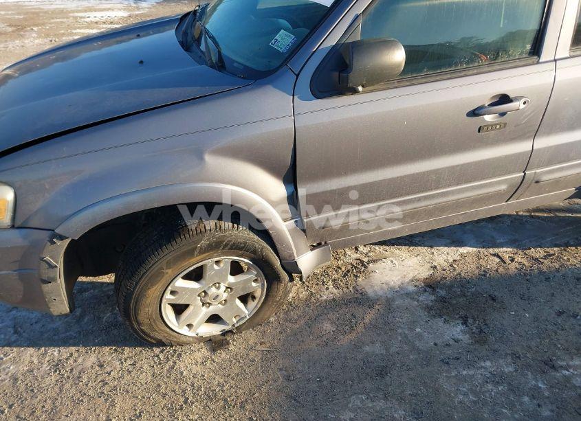 Photo 6 of 2007 Ford Escape LIMITED (VIN 1FMYU94197KA86109)