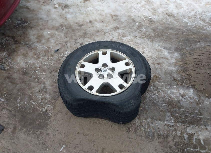 Photo 12 of 2005 Ford Escape LIMITED (VIN 1FMYU941X5KA74497)