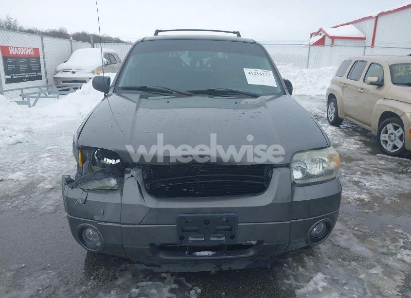 Photo 12 of 2005 Ford Escape LIMITED (VIN 1FMYU941X5KC93248)