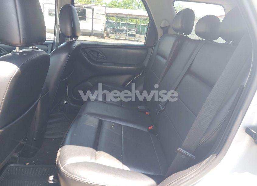 Photo 8 of 2006 Ford Escape LIMITED (VIN 1FMYU941X6KB47286)