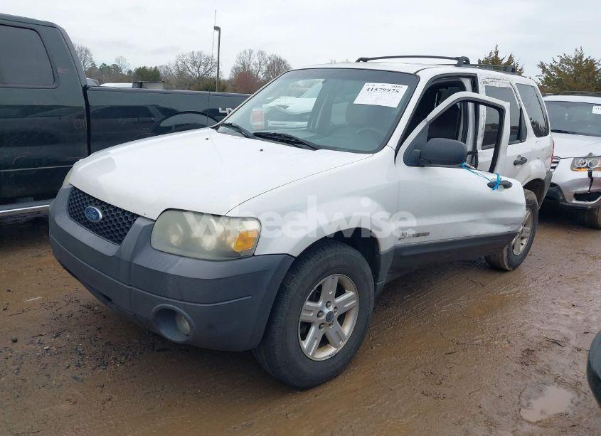 Photo 2 of 2006 Ford Escape HYBRID (VIN 1FMYU95H26KD36882)