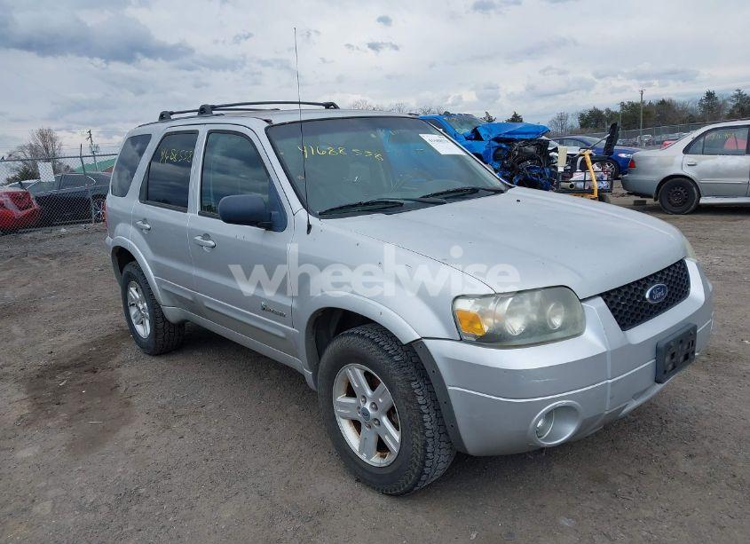 2005 Ford Escape HYBRID (VIN 1FMYU95H35KC74231) main photo