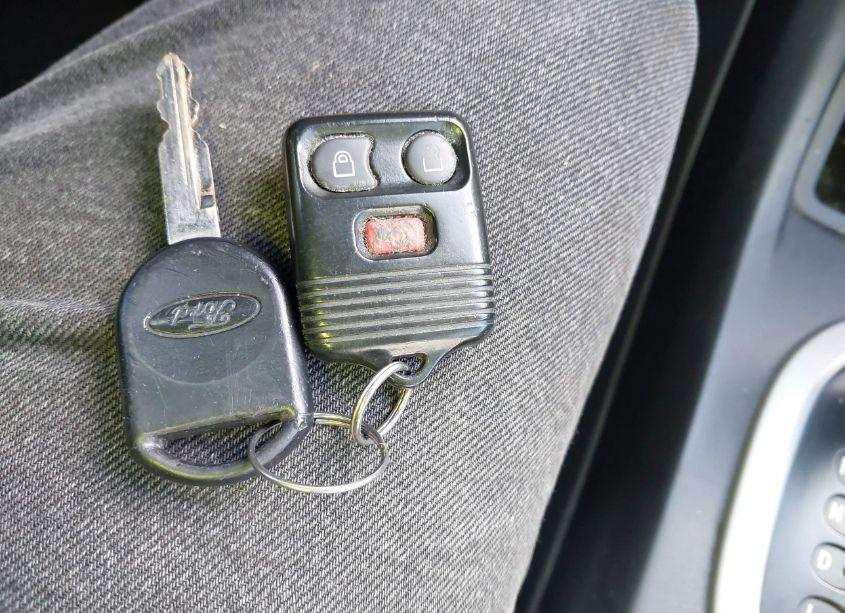 Photo 11 of 2006 Ford Escape HYBRID (VIN 1FMYU95H96KC73568)