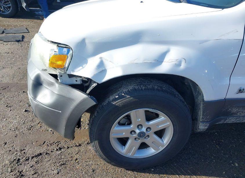 Photo 12 of 2006 Ford Escape HYBRID (VIN 1FMYU95H96KC73568)