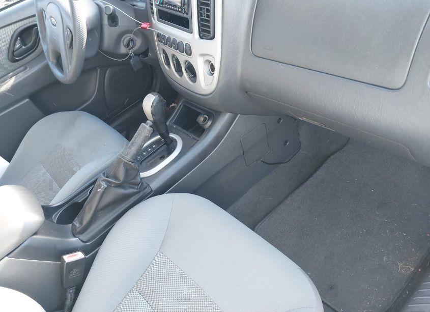 Photo 5 of 2006 Ford Escape HYBRID (VIN 1FMYU95H96KC73568)