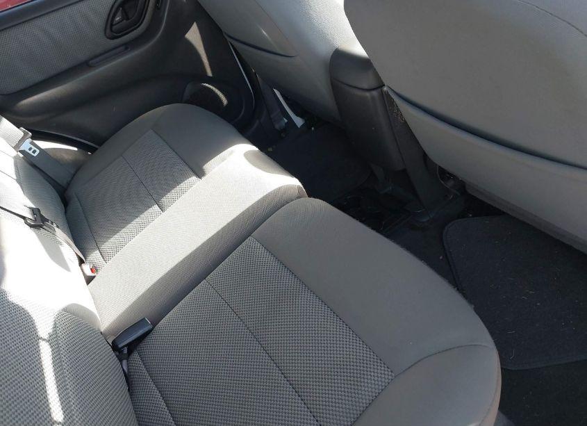 Photo 8 of 2006 Ford Escape HYBRID (VIN 1FMYU95H96KC73568)