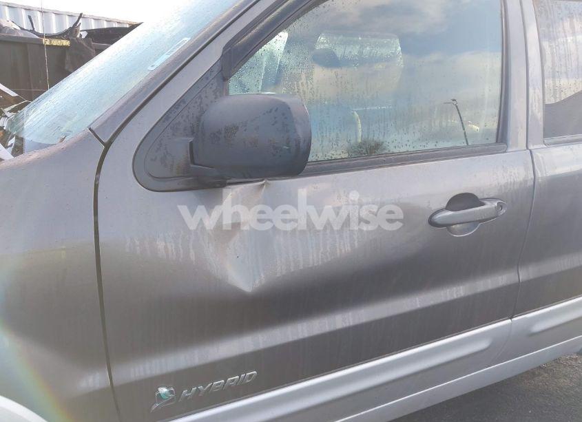 Photo 6 of 2006 Ford Escape HYBRID (VIN 1FMYU96H26KA19747)