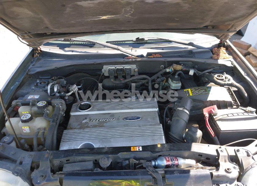 Photo 10 of 2005 Ford Escape HYBRID (VIN 1FMYU96H95KC95213)