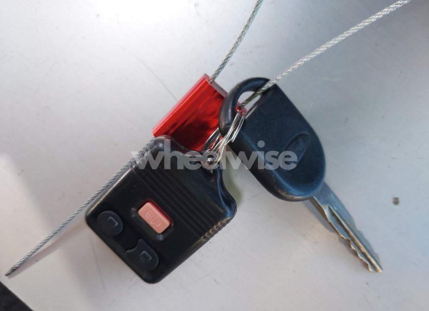 Photo 11 of 2005 Ford Escape HYBRID (VIN 1FMYU96H95KC95213)