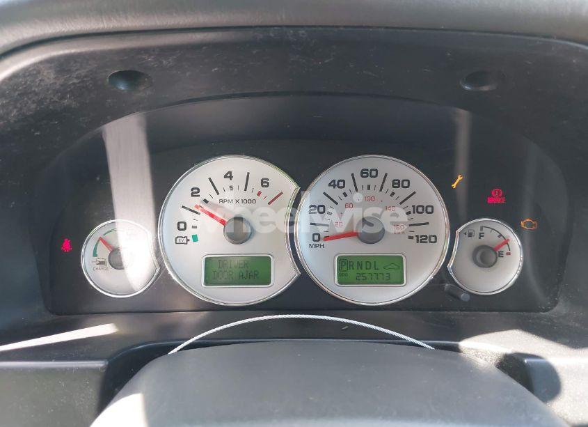 Photo 7 of 2005 Ford Escape HYBRID (VIN 1FMYU96H95KC95213)