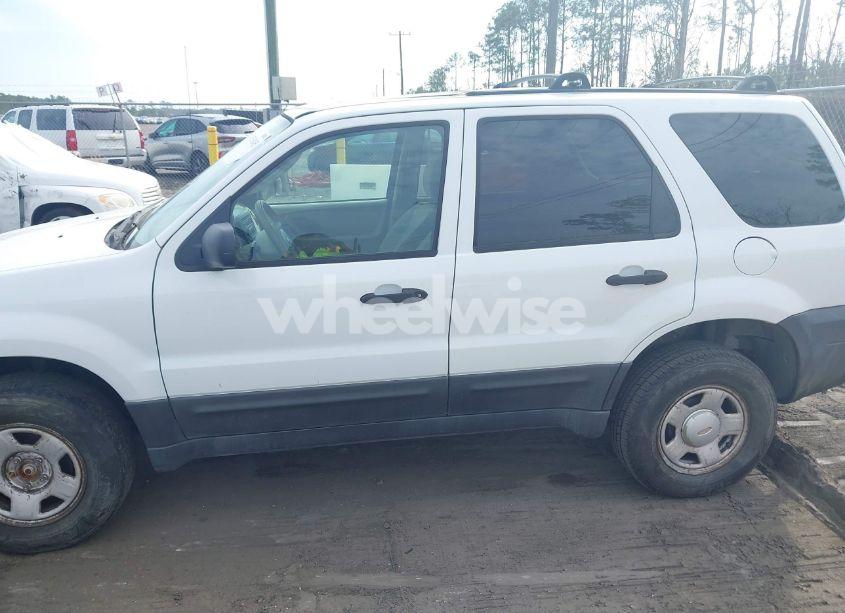 Photo 14 of 2006 Ford Escape XLT (VIN 1FMYUO3106KC43893)