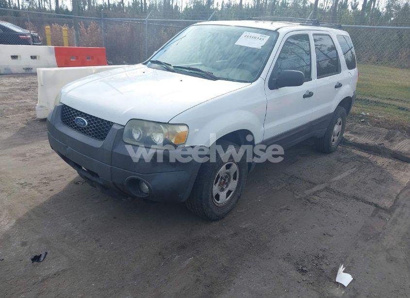 Photo 2 of 2006 Ford Escape XLT (VIN 1FMYUO3106KC43893)