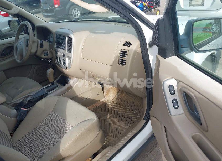 Photo 5 of 2006 Ford Escape XLT (VIN 1FMYUO3106KC43893)