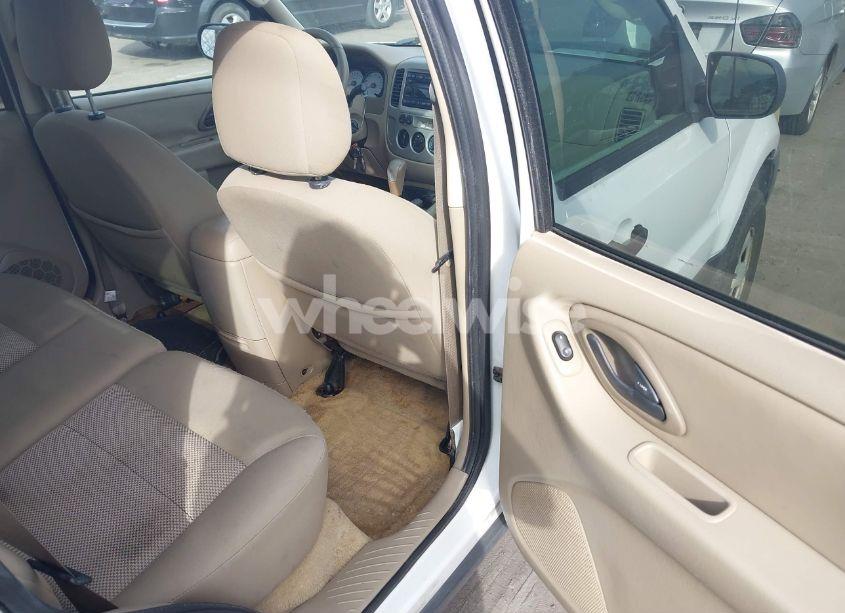 Photo 8 of 2006 Ford Escape XLT (VIN 1FMYUO3106KC43893)