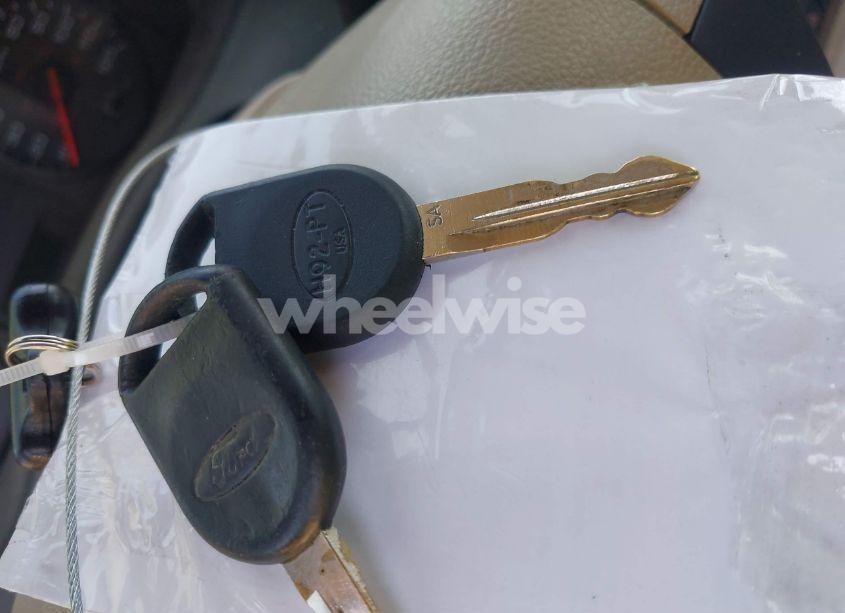 Photo 11 of 2005 Ford Freestyle SE (VIN 1FMZK01165GA48072)