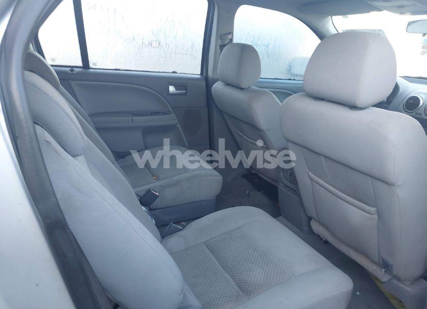 Photo 8 of 2005 Ford Freestyle SE (VIN 1FMZK01165GA52333)