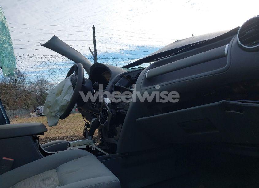 Photo 5 of 2005 Ford Freestyle SE (VIN 1FMZK01185GA35307)