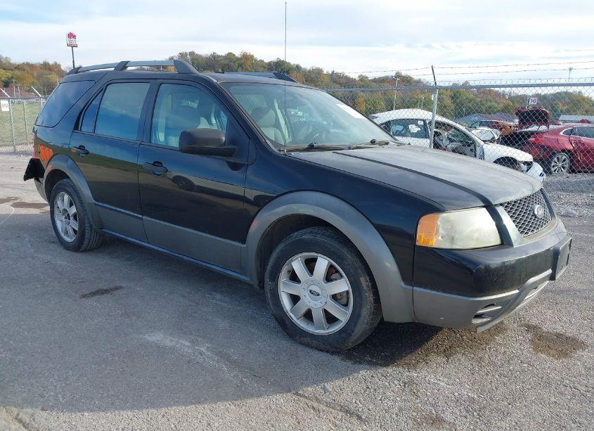 2005 Ford Freestyle SE (VIN 1FMZK01195GA62080) main photo