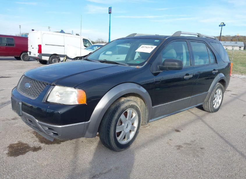 Photo 2 of 2005 Ford Freestyle SE (VIN 1FMZK01195GA62080)