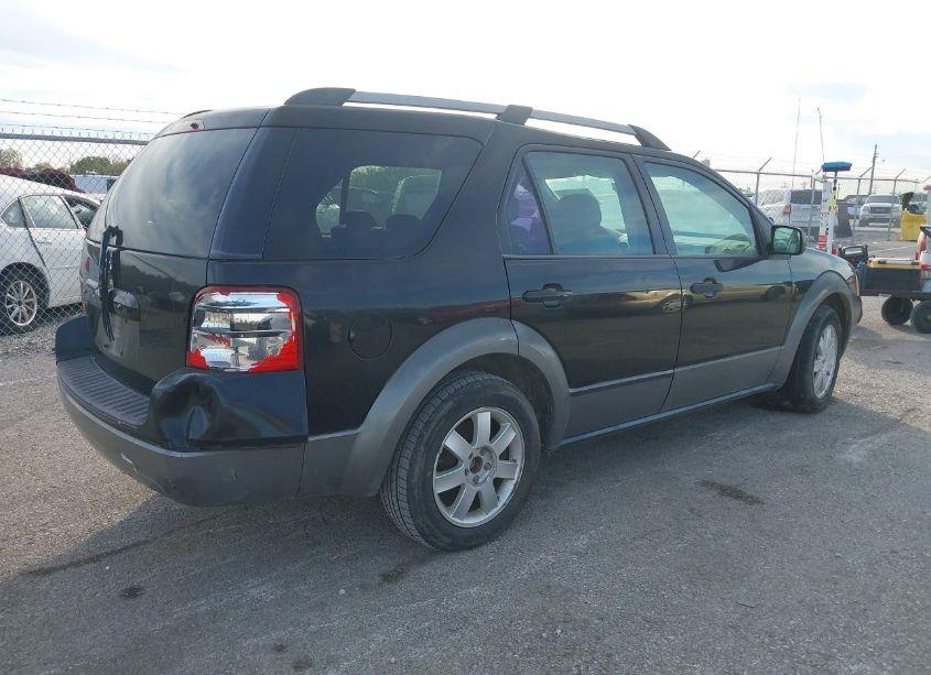 Photo 4 of 2005 Ford Freestyle SE (VIN 1FMZK01195GA62080)