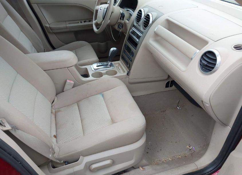 Photo 5 of 2006 Ford Freestyle SE (VIN 1FMZK011X6GA50361)