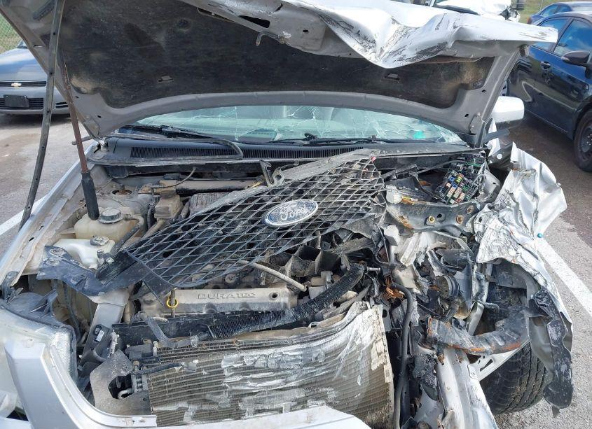 Photo 10 of 2005 Ford Freestyle SEL (VIN 1FMZK02105GA65481)