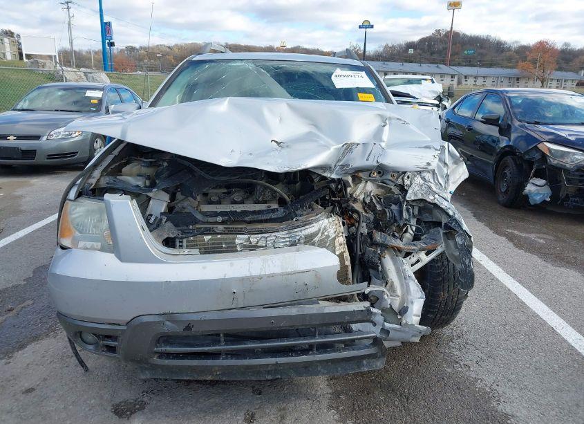 Photo 13 of 2005 Ford Freestyle SEL (VIN 1FMZK02105GA65481)