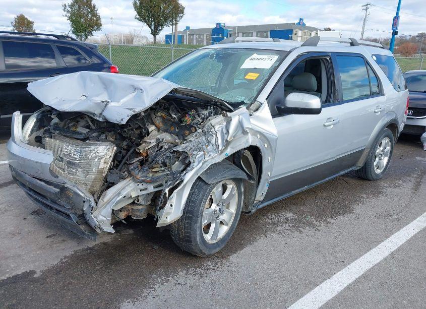 Photo 2 of 2005 Ford Freestyle SEL (VIN 1FMZK02105GA65481)