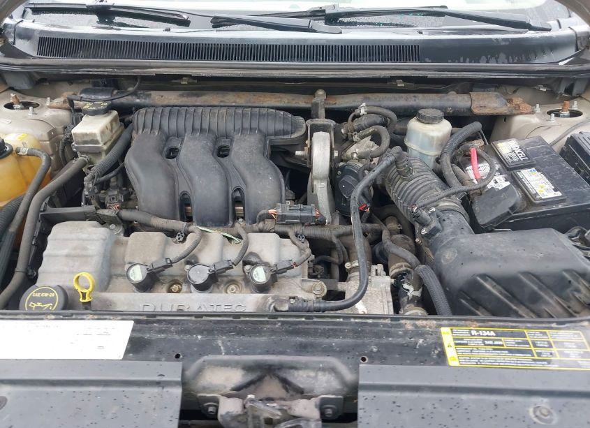 Photo 10 of 2005 Ford Freestyle SEL (VIN 1FMZK02115GA08769)