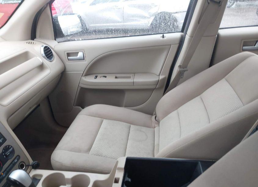 Photo 5 of 2005 Ford Freestyle SEL (VIN 1FMZK02115GA08769)