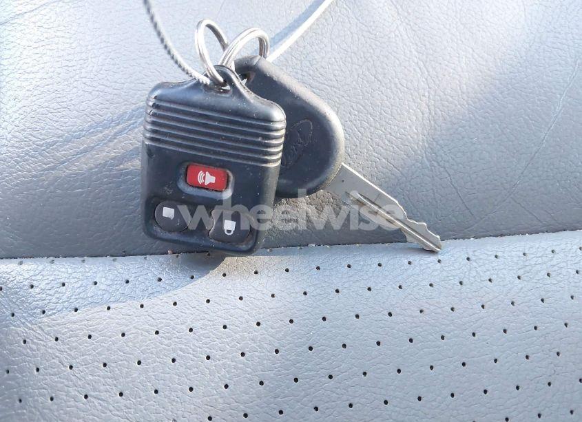 Photo 11 of 2005 Ford Freestyle SEL (VIN 1FMZK02145GA56220)