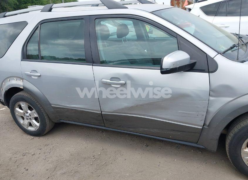 Photo 6 of 2005 Ford Freestyle SEL (VIN 1FMZK02165GA74170)