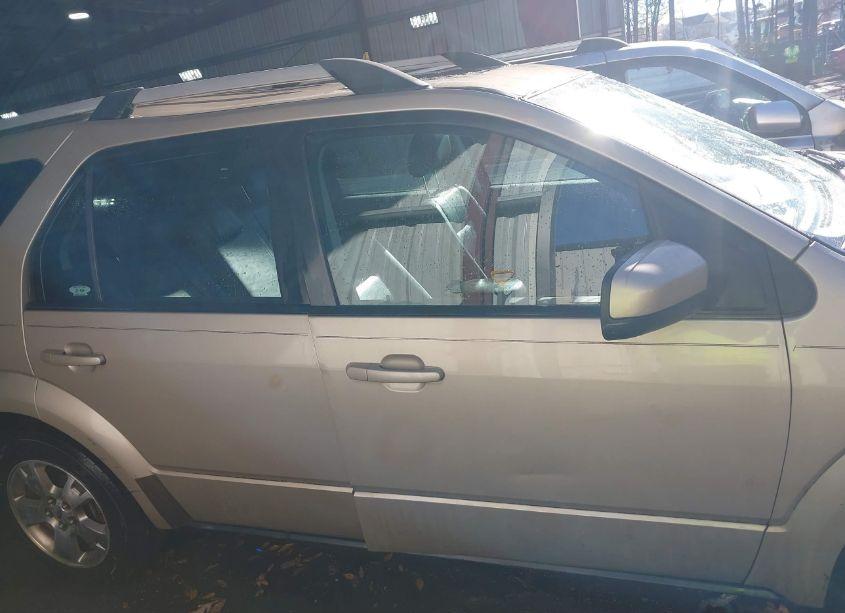 Photo 13 of 2005 Ford Freestyle LIMITED (VIN 1FMZK03105GA76446)