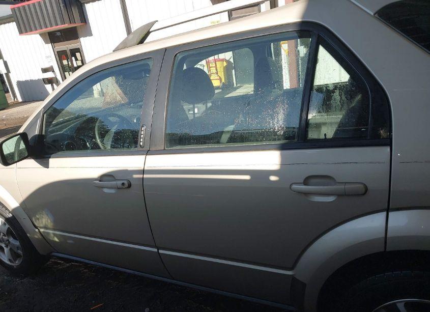 Photo 14 of 2005 Ford Freestyle LIMITED (VIN 1FMZK03105GA76446)