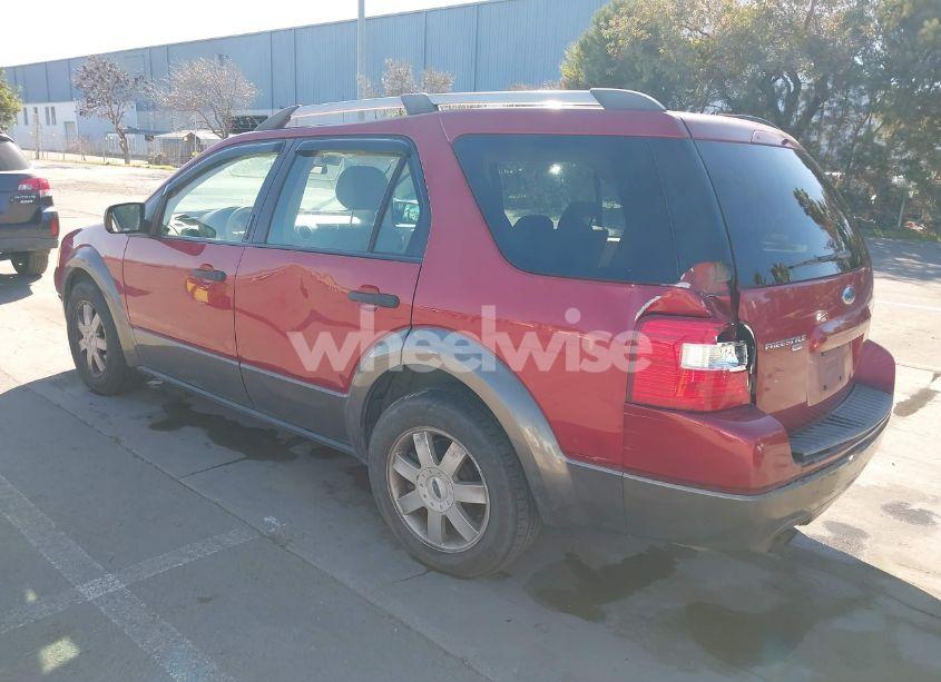 Photo 3 of 2005 Ford Freestyle SE (VIN 1FMZK04105GA30548)