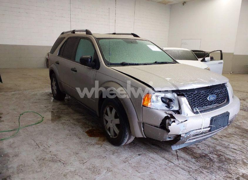 2005 Ford Freestyle SE (VIN 1FMZK04175GA18980) main photo