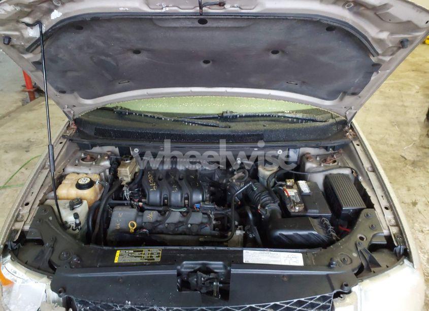 Photo 10 of 2005 Ford Freestyle SE (VIN 1FMZK04175GA18980)