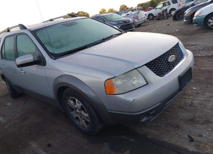 2005 Ford Freestyle SEL (VIN 1FMZK05145GA21737) main photo
