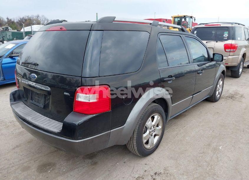 Photo 4 of 2005 Ford Freestyle SEL (VIN 1FMZK051X5GA35853)