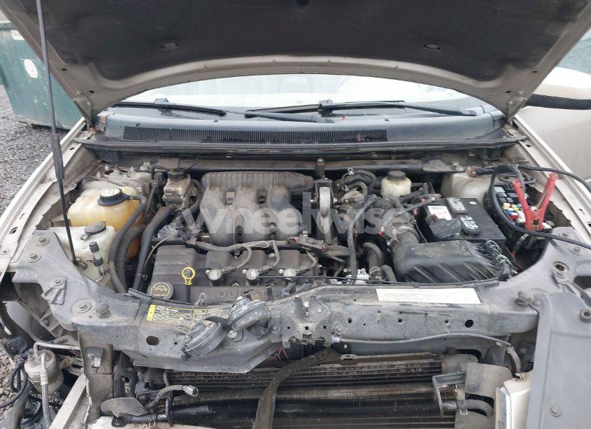 Photo 10 of 2005 Ford Freestyle LIMITED (VIN 1FMZK06175GA52866)