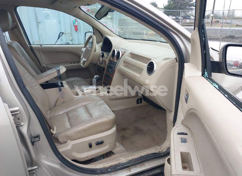 Photo 5 of 2005 Ford Freestyle LIMITED (VIN 1FMZK06175GA52866)