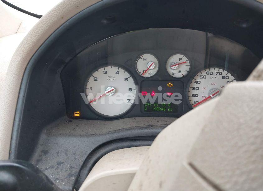 Photo 7 of 2005 Ford Freestyle LIMITED (VIN 1FMZK06175GA52866)