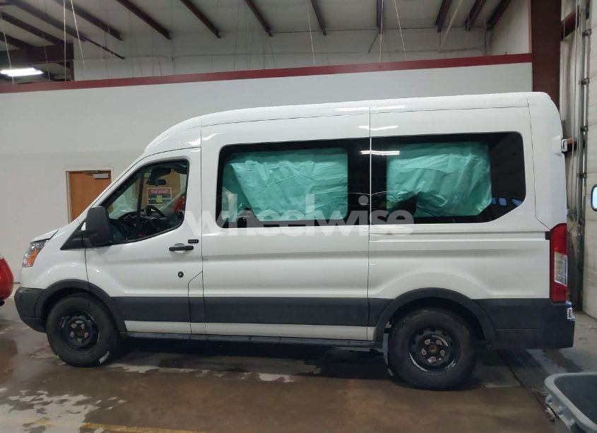 Photo 14 of 2019 Ford Transit-150 XLT (VIN 1FMZK1CG0KKB58602)