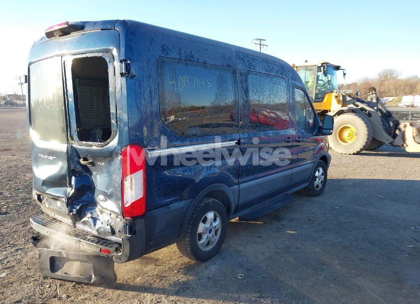 Photo 4 of 2019 Ford Transit-150 XLT (VIN 1FMZK1CG5KKA32137)