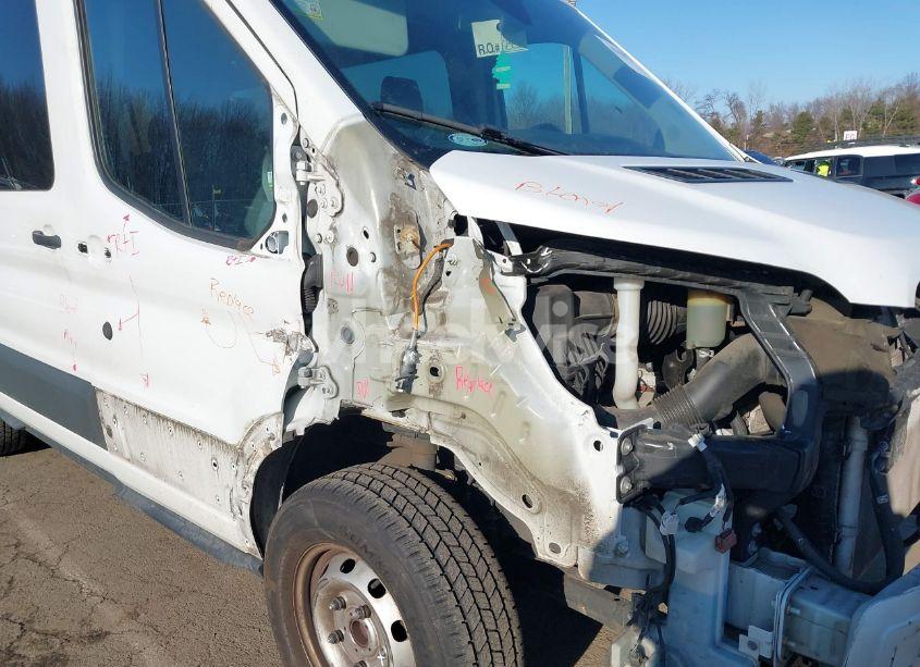 Photo 6 of 2017 Ford Transit-150 XL (VIN 1FMZK1CM2HKA76580)