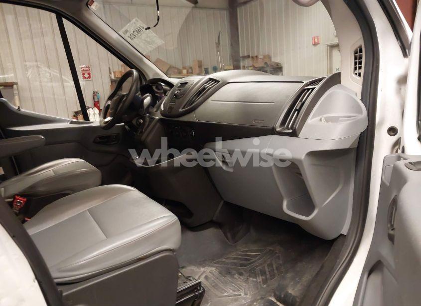 Photo 5 of 2019 Ford Transit-150 XL (VIN 1FMZK1CM8KKA27343)