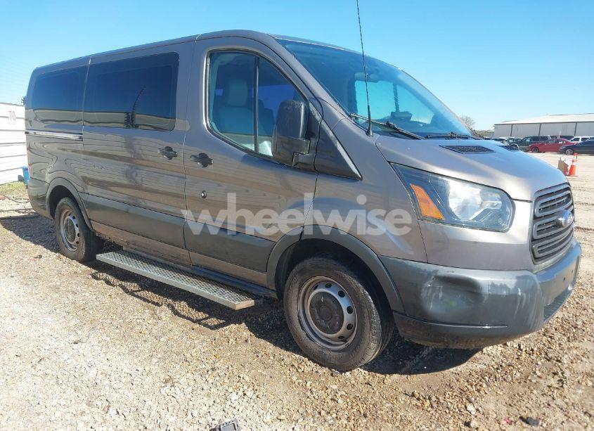 2015 Ford Transit-150 XL (VIN 1FMZK1YM5FKA75770) main photo
