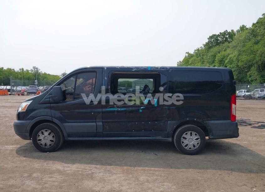 Photo 14 of 2015 Ford Transit-150 XLT (VIN 1FMZK1YM7FKA38364)