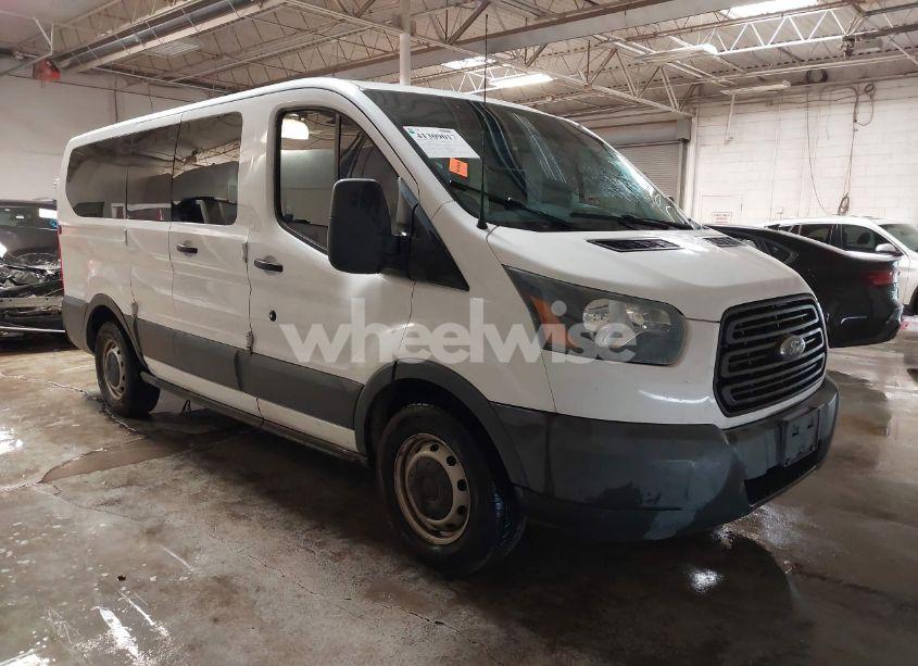 2015 Ford Transit-150 XL (VIN 1FMZK1ZM3FKA41096) main photo