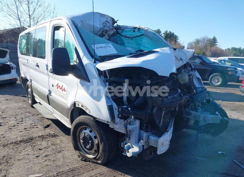 2019 Ford Transit-150 XL (VIN 1FMZK1ZM4KKB17368) main photo